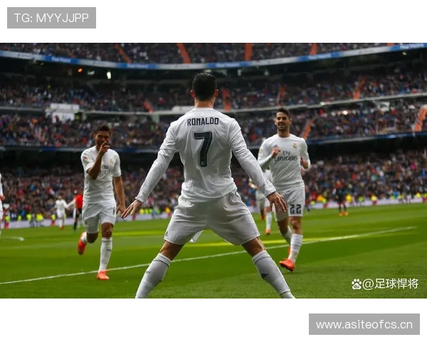 萨拉赫 vs C罗:进球效率差距解析 萨拉赫 vs C罗:进球效率差距解析